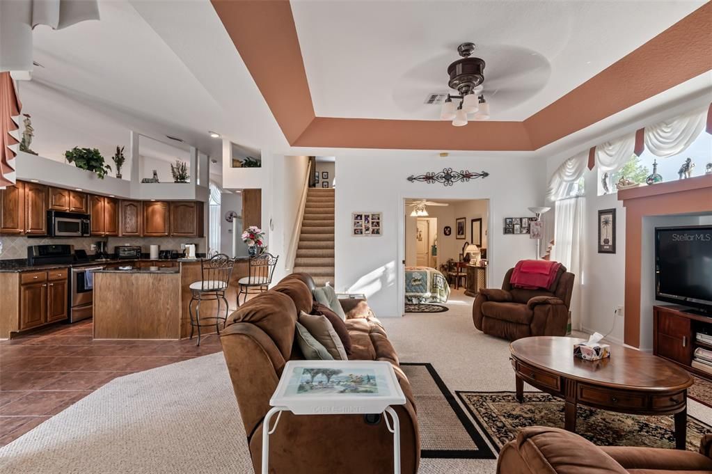 待售: $549,900 (4 贝兹, 3 浴室, 2828 平方英尺)