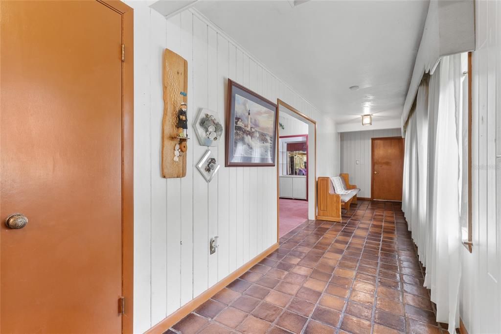 En Venta: $950,000 (3 camas, 2 baños, 2634 Pies cuadrados)