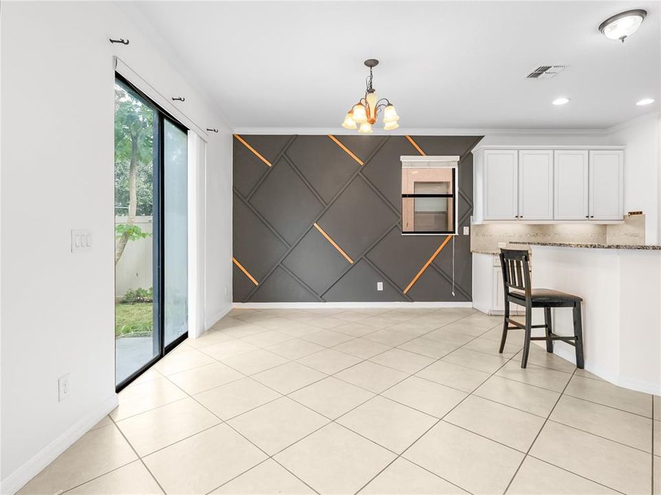 En Venta: $469,900 (4 camas, 2 baños, 2109 Pies cuadrados)