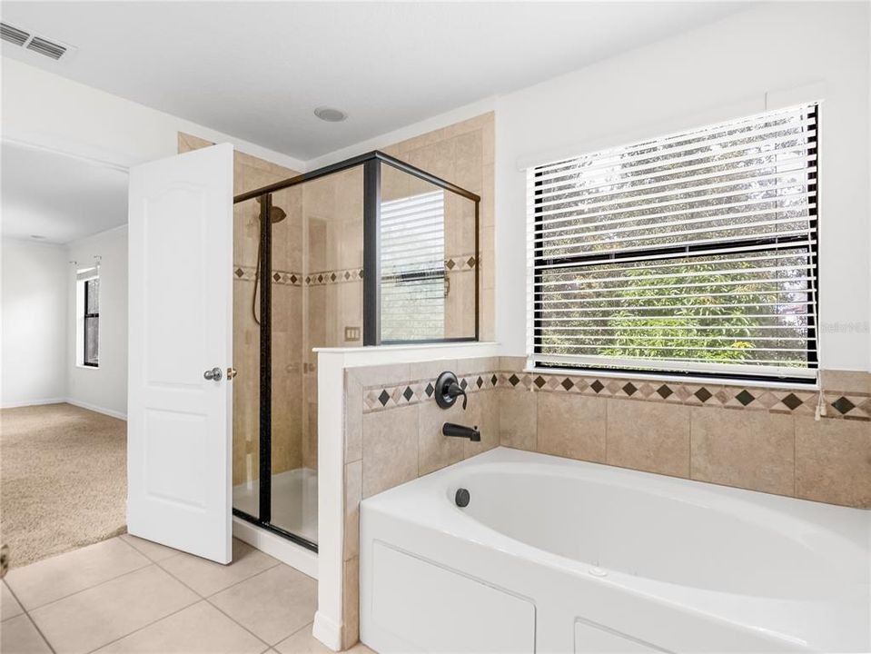 En Venta: $469,900 (4 camas, 2 baños, 2109 Pies cuadrados)