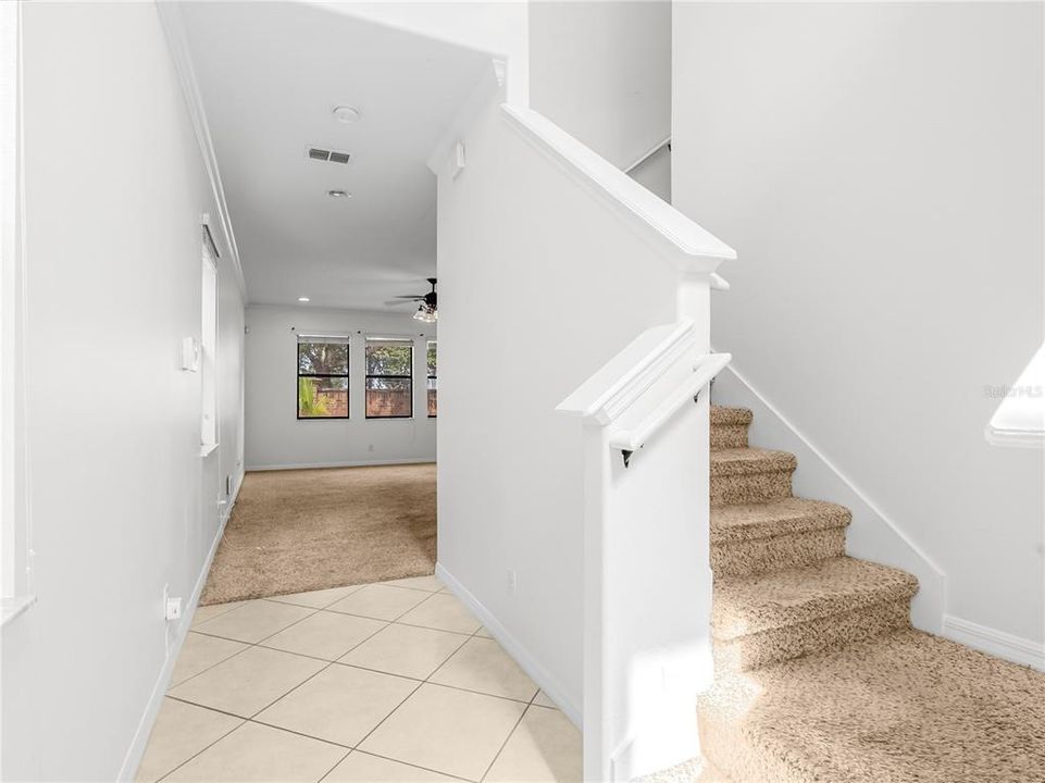 En Venta: $469,900 (4 camas, 2 baños, 2109 Pies cuadrados)