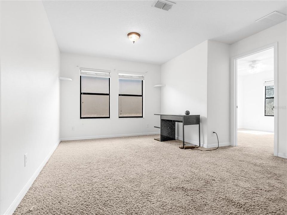 En Venta: $469,900 (4 camas, 2 baños, 2109 Pies cuadrados)