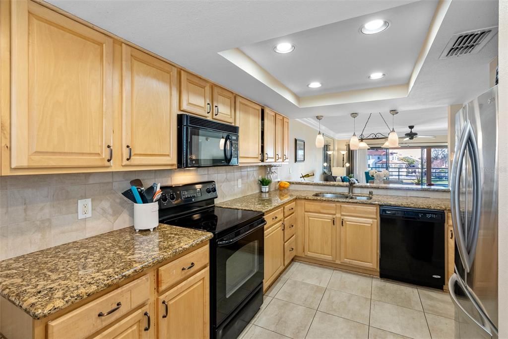 For Rent: $2,950 (2 beds, 2 baths, 1135 Square Feet)