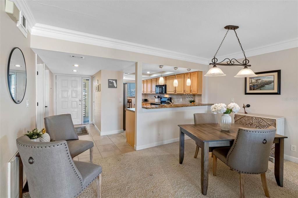 For Rent: $2,950 (2 beds, 2 baths, 1135 Square Feet)