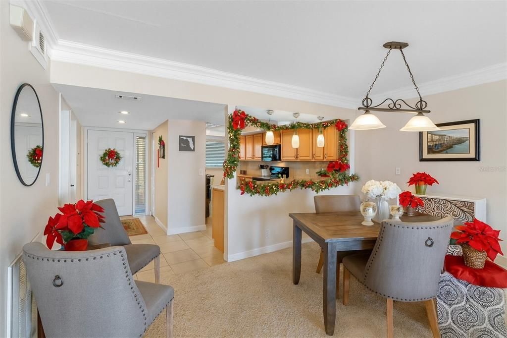 For Rent: $2,950 (2 beds, 2 baths, 1135 Square Feet)