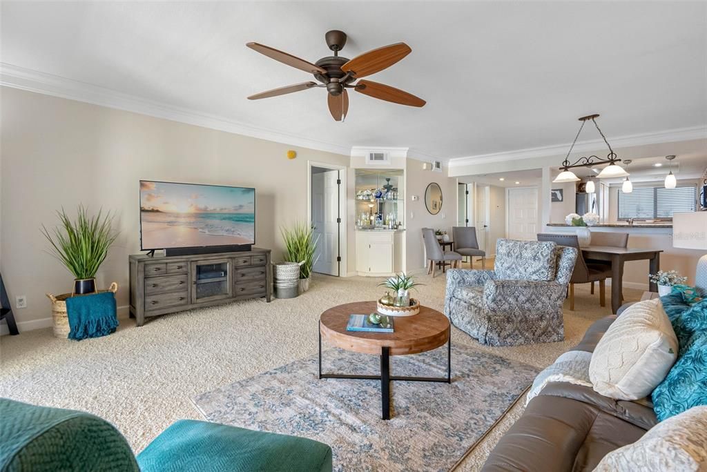 For Rent: $2,950 (2 beds, 2 baths, 1135 Square Feet)