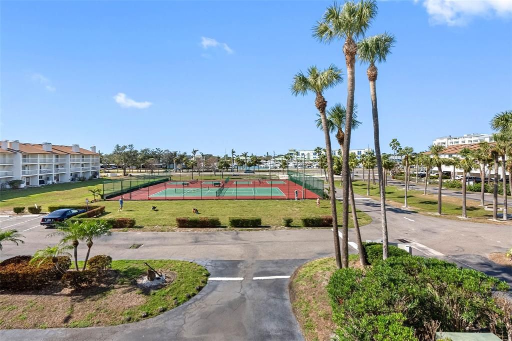 For Rent: $2,950 (2 beds, 2 baths, 1135 Square Feet)