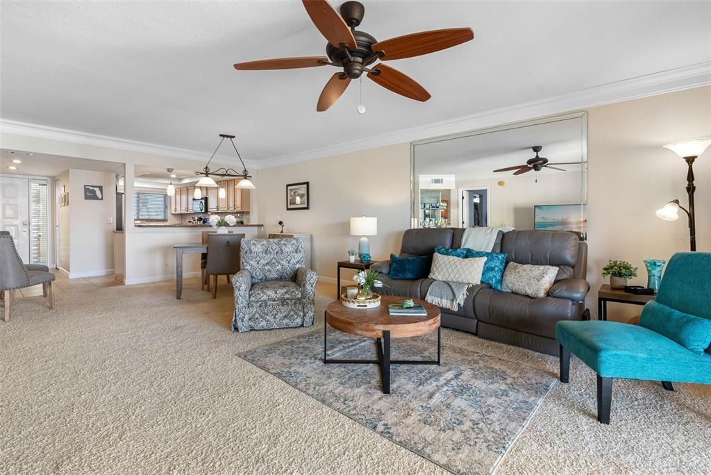 For Rent: $2,950 (2 beds, 2 baths, 1135 Square Feet)