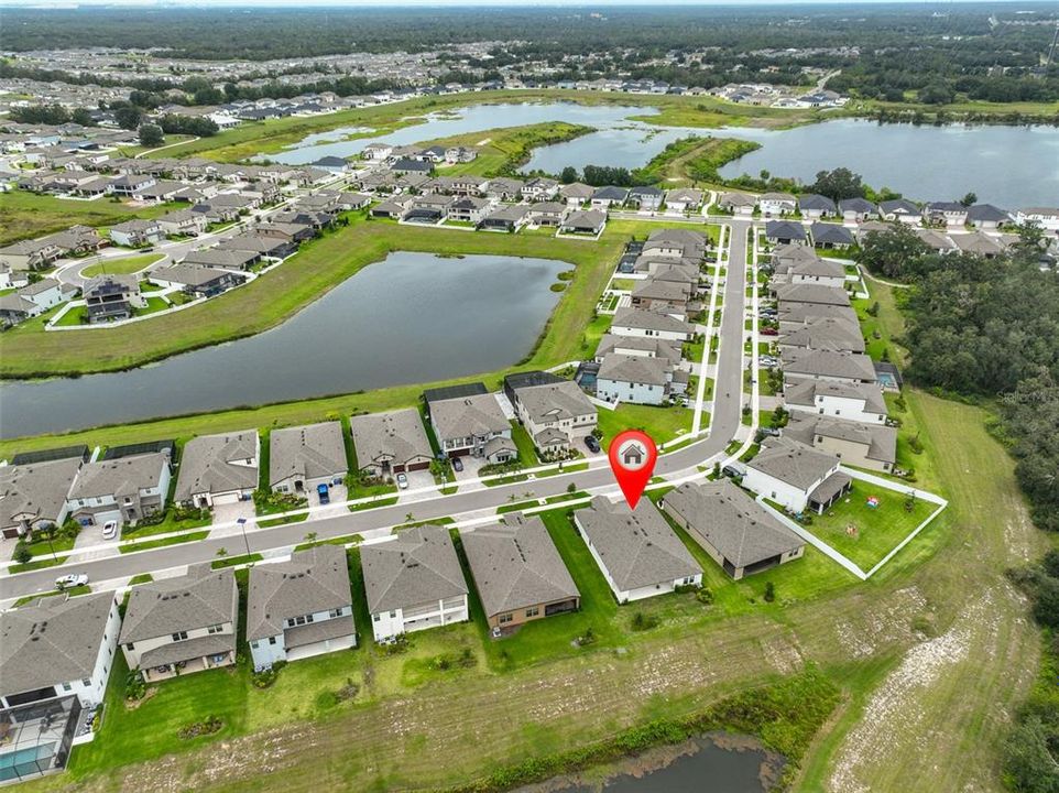 En Venta: $585,000 (4 camas, 3 baños, 2607 Pies cuadrados)