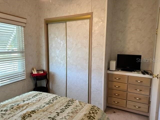 For Sale: $135,000 (2 beds, 2 baths, 864 Square Feet)