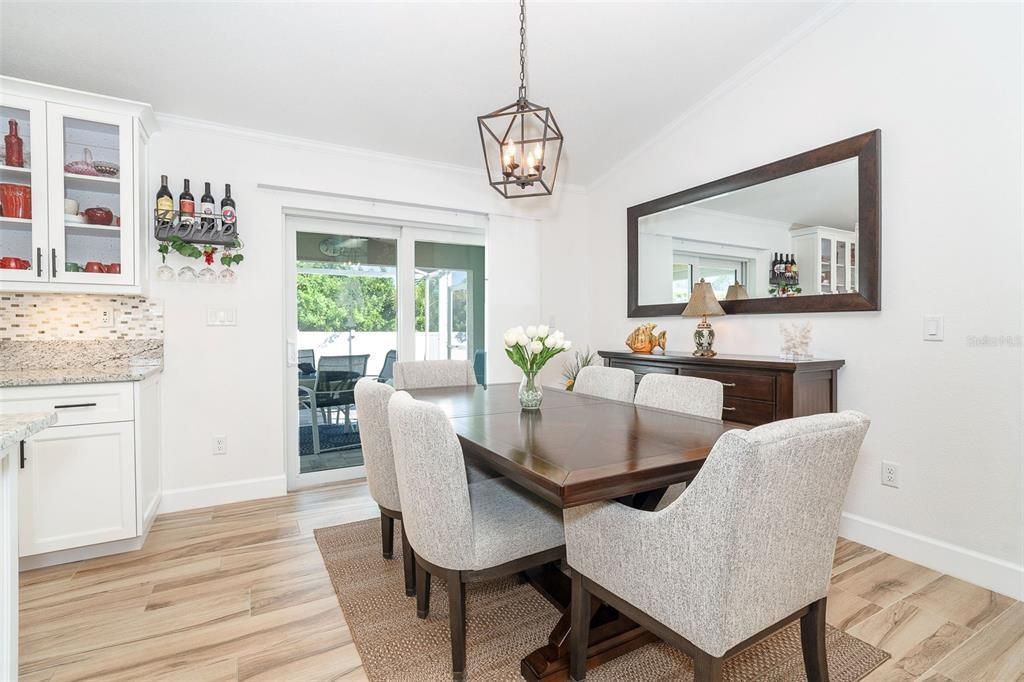 Active With Contract: $489,900 (3 beds, 2 baths, 1676 Square Feet)