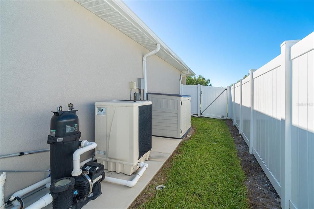 Active With Contract: $489,900 (3 beds, 2 baths, 1676 Square Feet)