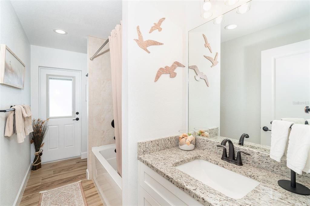 Active With Contract: $489,900 (3 beds, 2 baths, 1676 Square Feet)