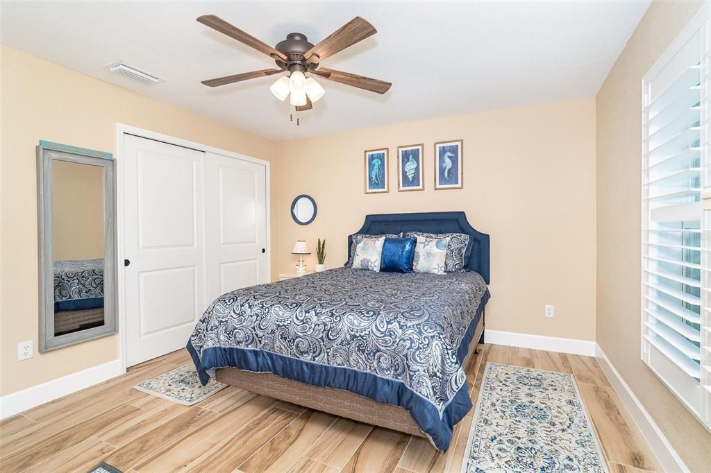 Active With Contract: $489,900 (3 beds, 2 baths, 1676 Square Feet)