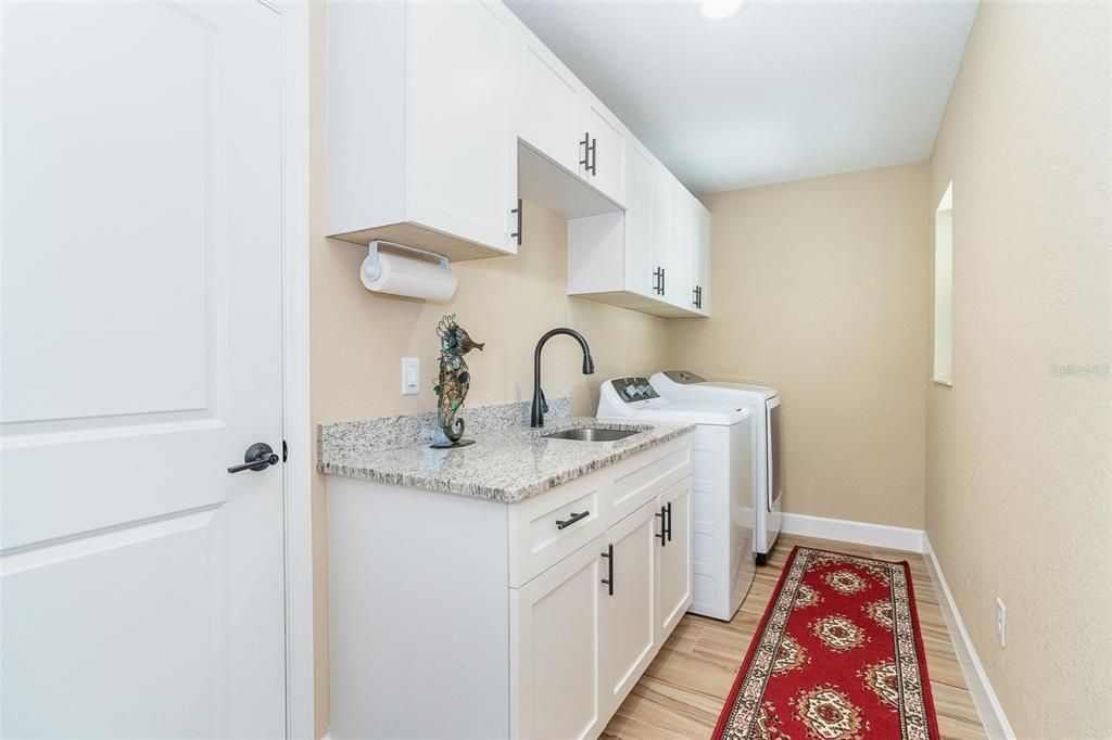 Active With Contract: $489,900 (3 beds, 2 baths, 1676 Square Feet)