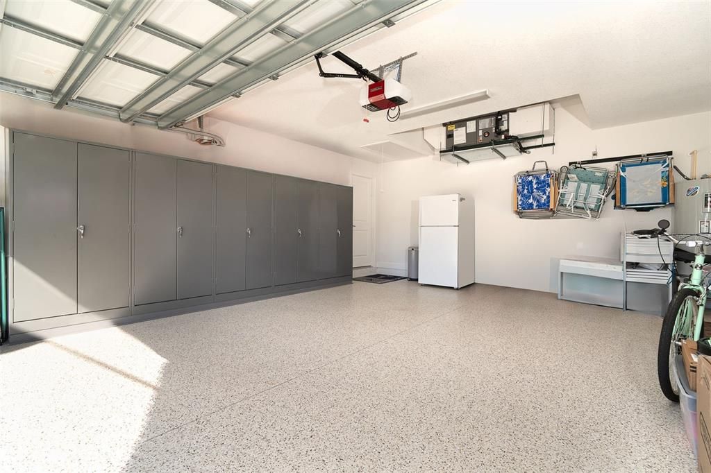 Active With Contract: $489,900 (3 beds, 2 baths, 1676 Square Feet)
