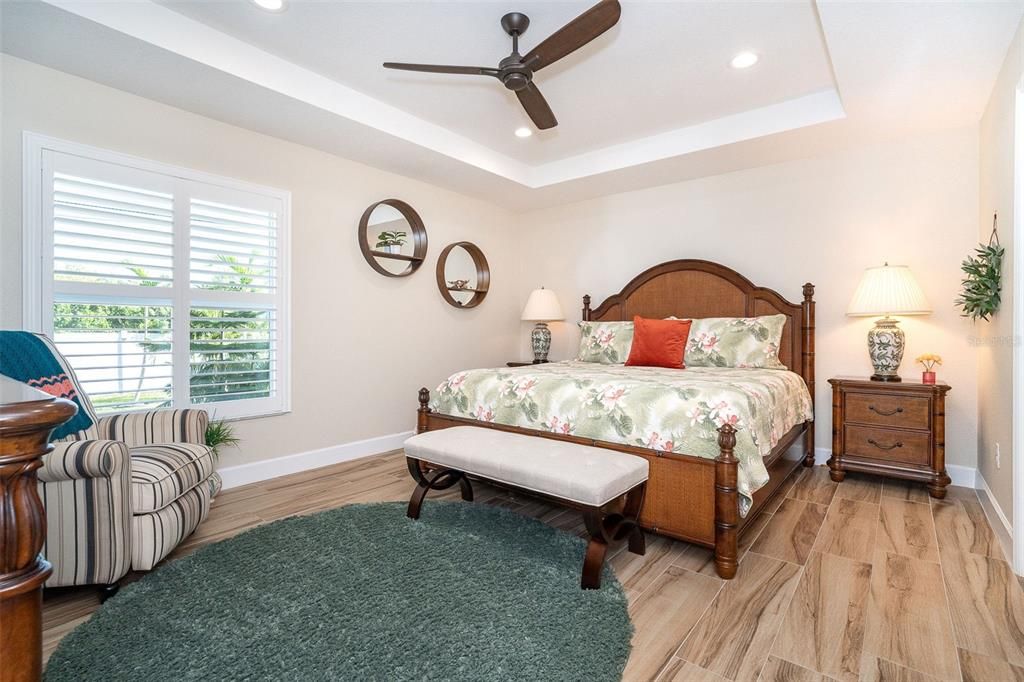 Active With Contract: $489,900 (3 beds, 2 baths, 1676 Square Feet)