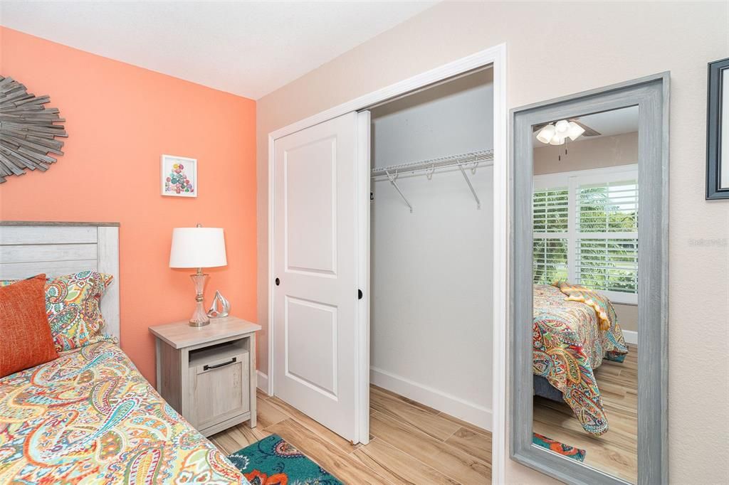 Active With Contract: $489,900 (3 beds, 2 baths, 1676 Square Feet)