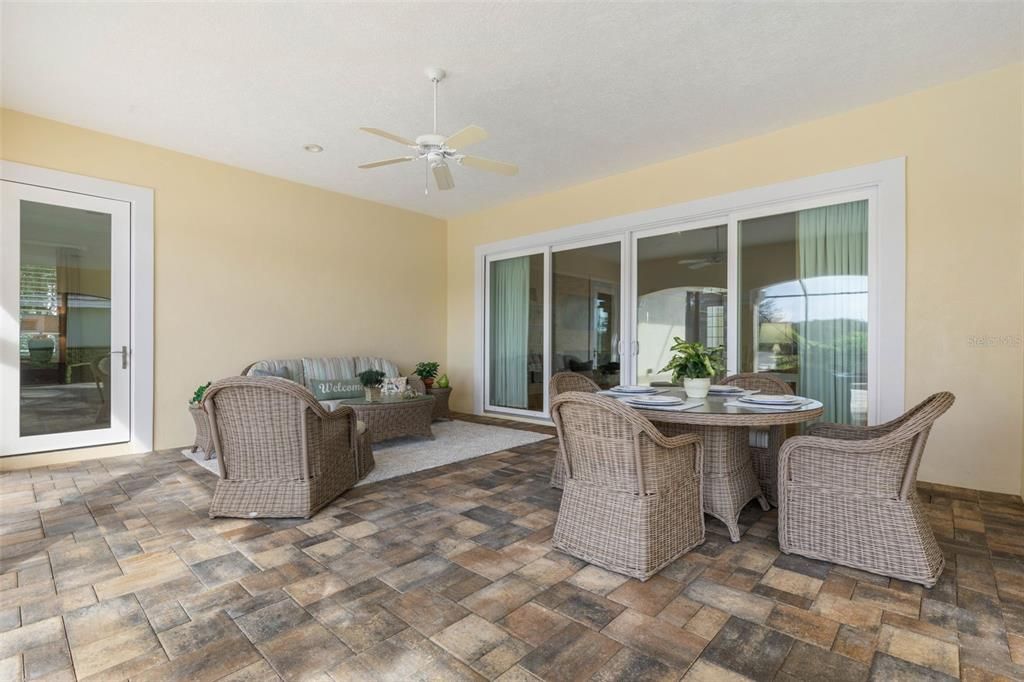 Active With Contract: $1,185,000 (3 beds, 2 baths, 2888 Square Feet)