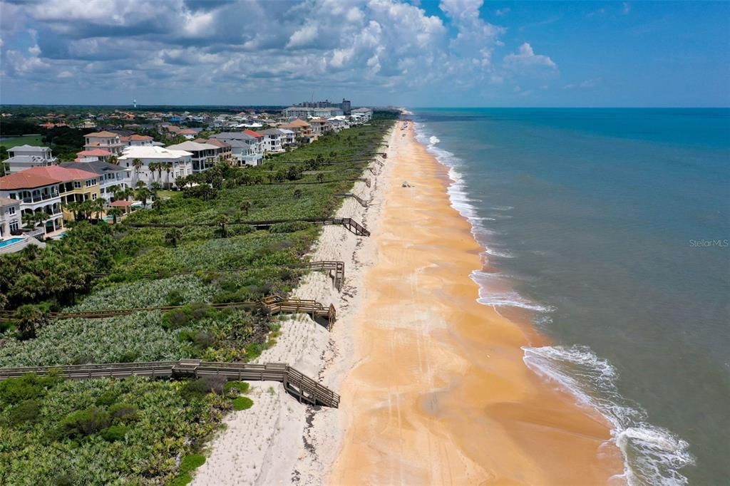 Active With Contract: $1,185,000 (3 beds, 2 baths, 2888 Square Feet)