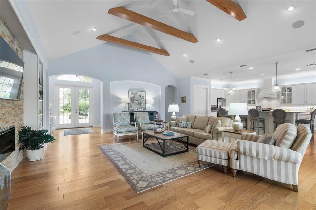 Active With Contract: $1,185,000 (3 beds, 2 baths, 2888 Square Feet)