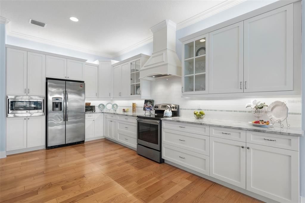 Active With Contract: $1,185,000 (3 beds, 2 baths, 2888 Square Feet)