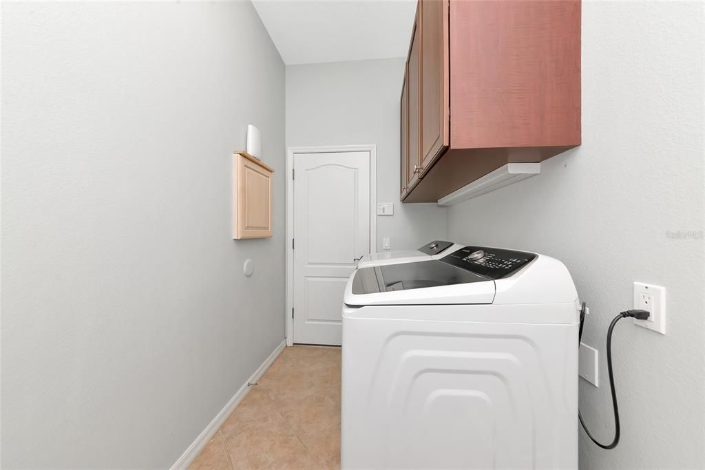 For Sale: $580,000 (4 beds, 3 baths, 2230 Square Feet)