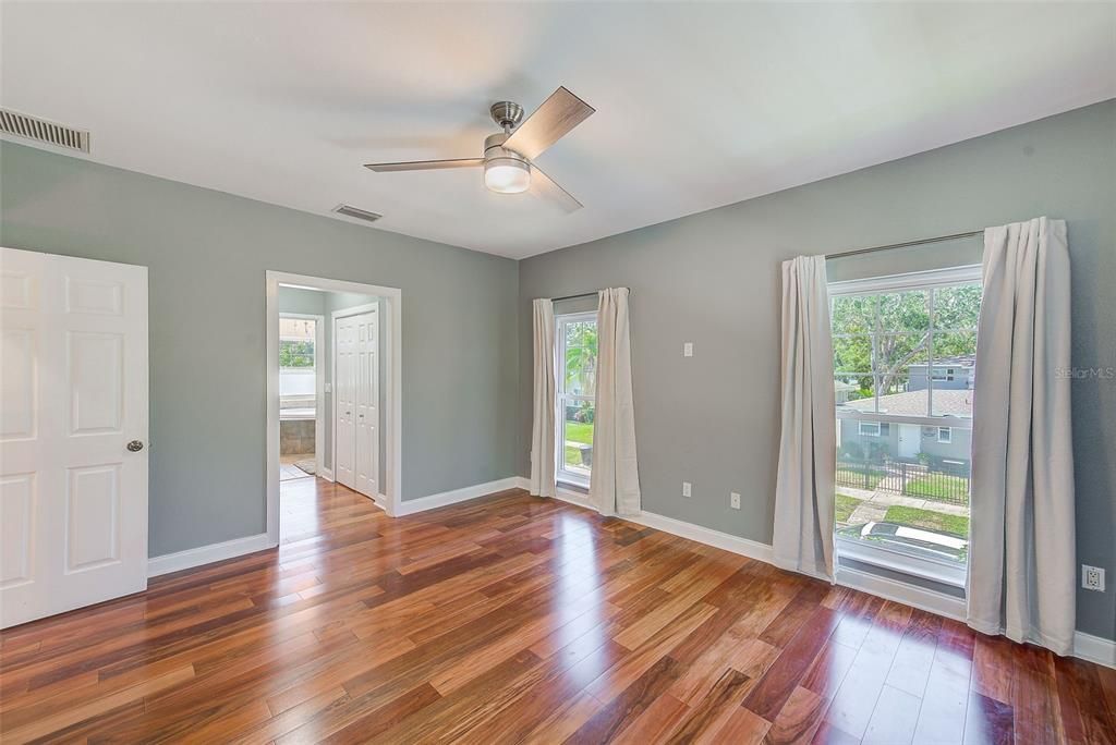 For Rent: $5,000 (4 beds, 2 baths, 2655 Square Feet)