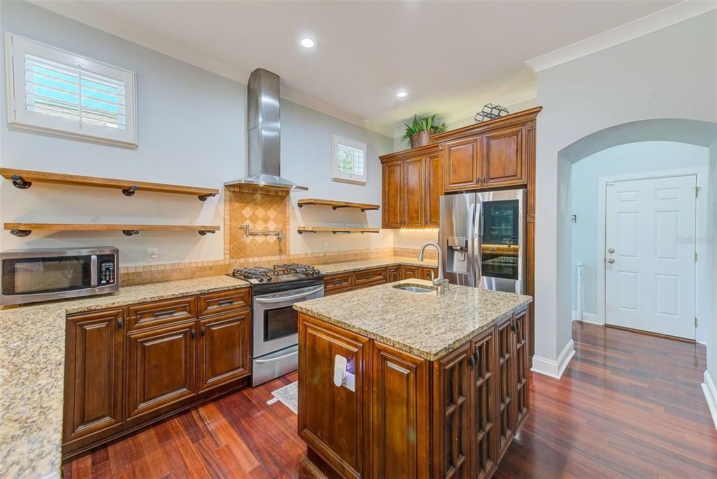 For Rent: $5,000 (4 beds, 2 baths, 2655 Square Feet)