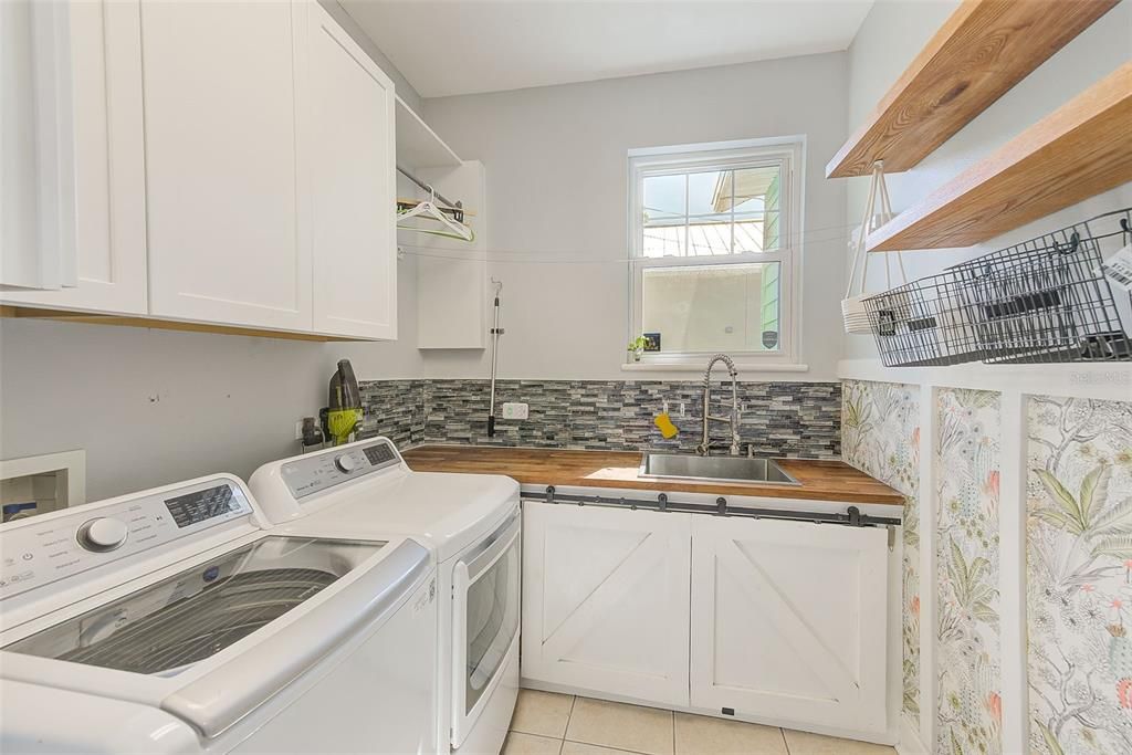 For Rent: $5,000 (4 beds, 2 baths, 2655 Square Feet)