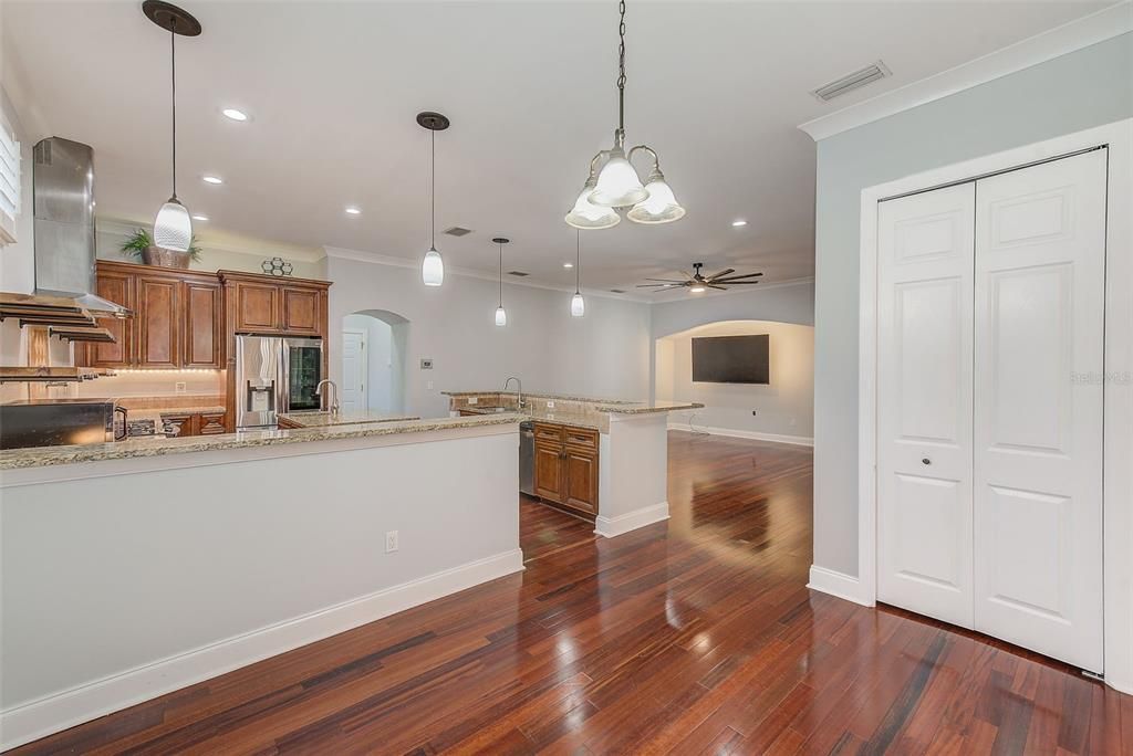 For Rent: $5,000 (4 beds, 2 baths, 2655 Square Feet)