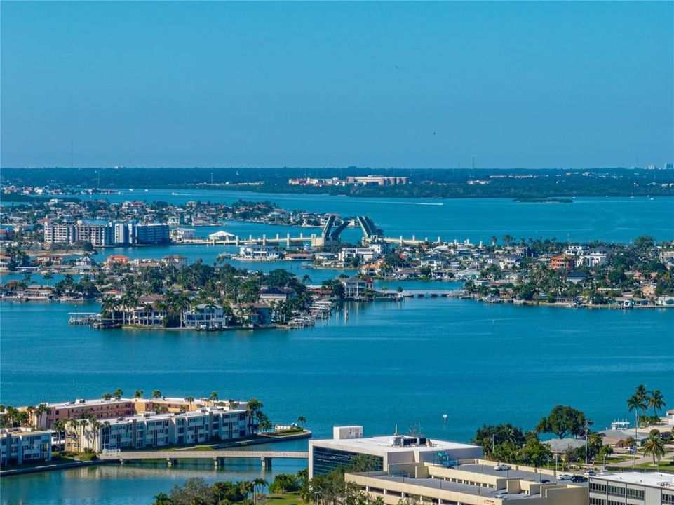 待售: $659,900 (2 贝兹, 2 浴室, 1518 平方英尺)