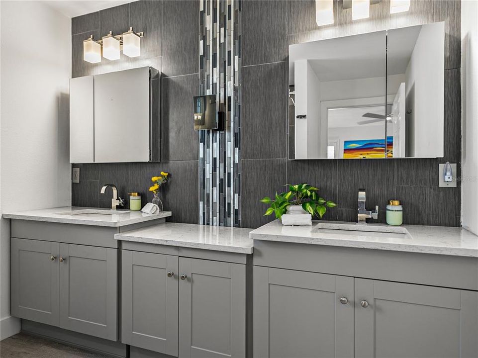 待售: $659,900 (2 贝兹, 2 浴室, 1518 平方英尺)