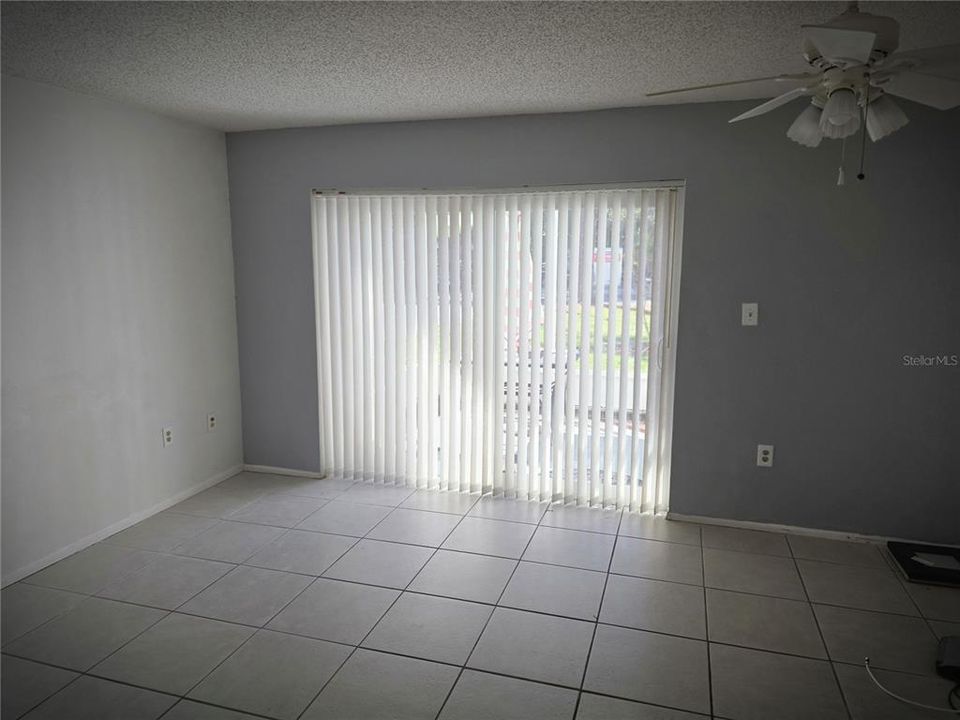 待售: $199,900 (2 贝兹, 2 浴室, 1280 平方英尺)