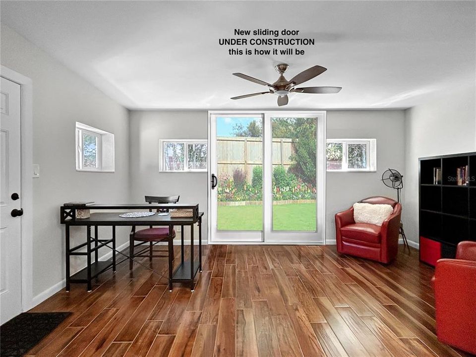 Active With Contract: $529,900 (3 beds, 3 baths, 2071 Square Feet)