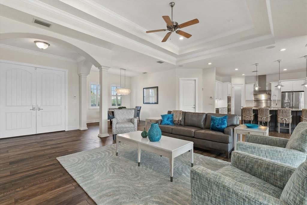 待售: $1,795,000 (3 贝兹, 2 浴室, 2433 平方英尺)