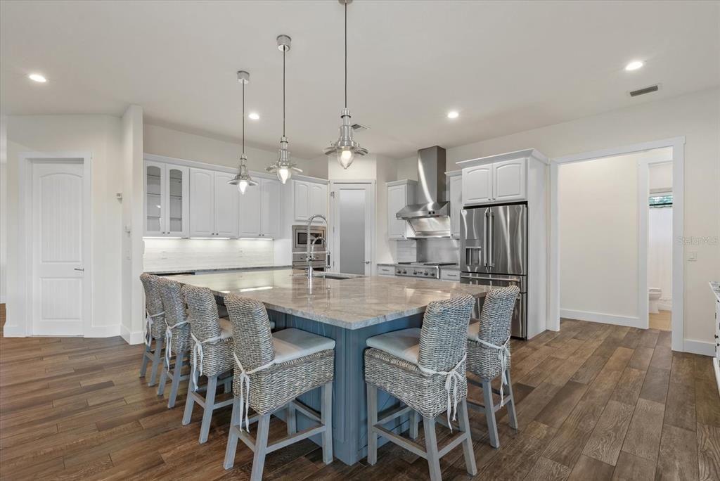 待售: $1,795,000 (3 贝兹, 2 浴室, 2433 平方英尺)