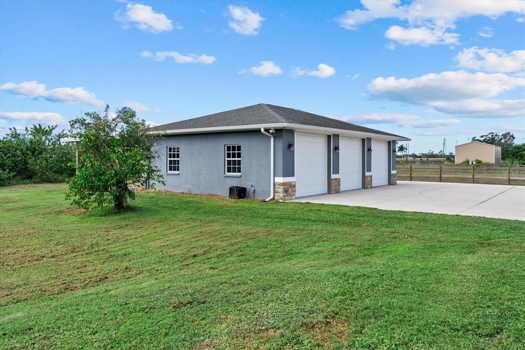 待售: $1,795,000 (3 贝兹, 2 浴室, 2433 平方英尺)