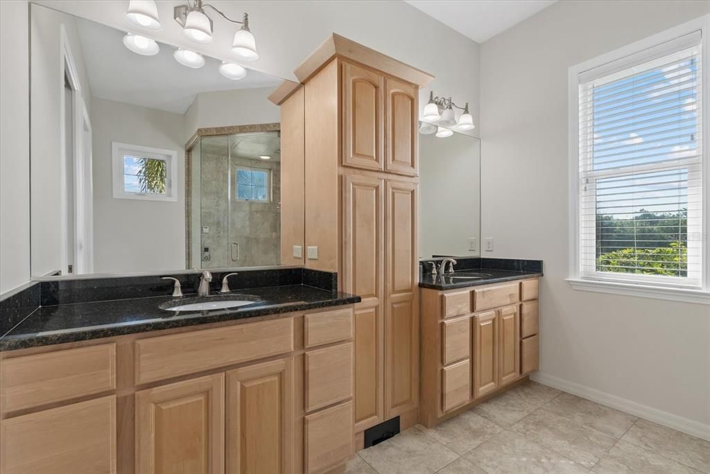 待售: $1,795,000 (3 贝兹, 2 浴室, 2433 平方英尺)