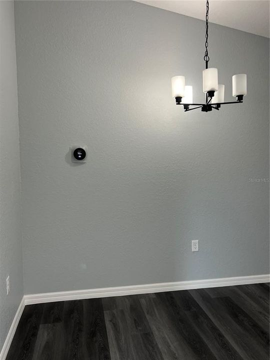 For Sale: $206,900 (3 beds, 2 baths, 1013 Square Feet)