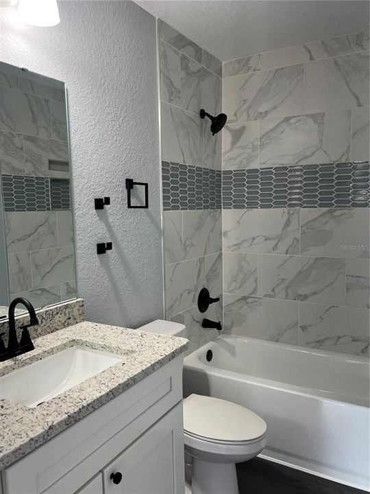 For Sale: $206,900 (3 beds, 2 baths, 1013 Square Feet)