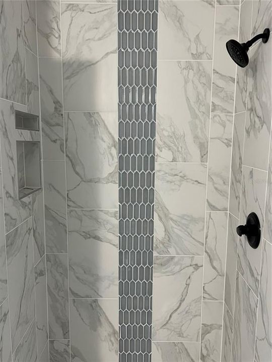 For Sale: $206,900 (3 beds, 2 baths, 1013 Square Feet)