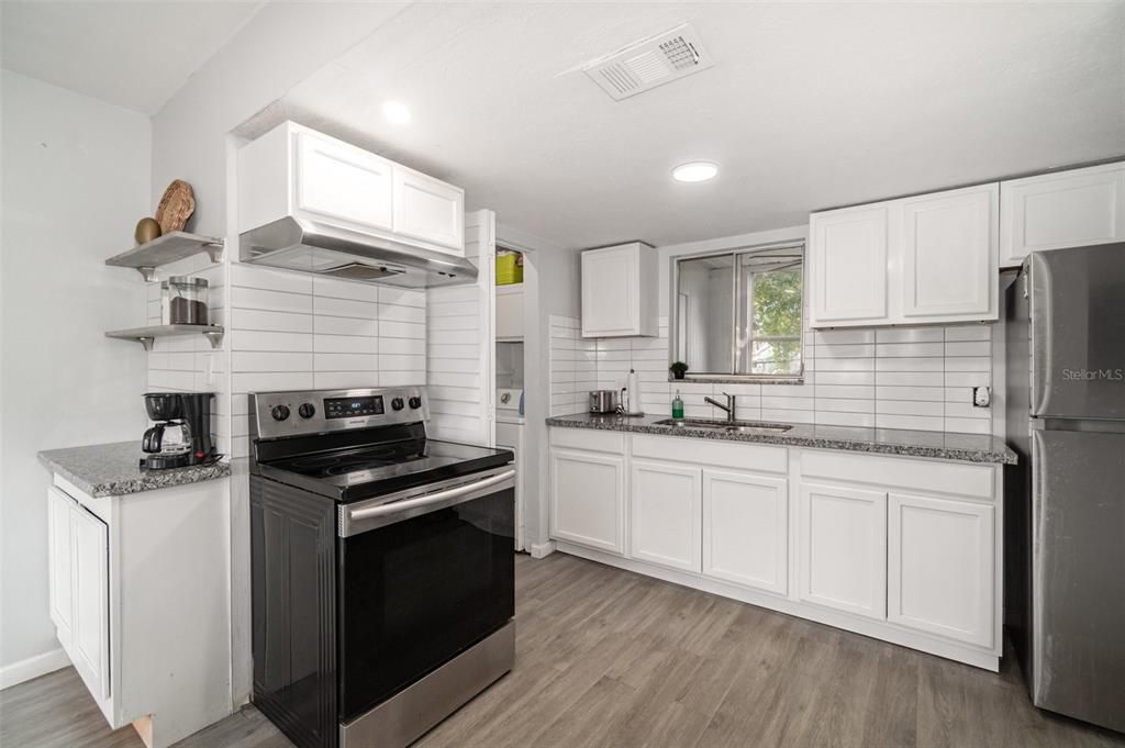 For Sale: $145,000 (3 beds, 2 baths, 1509 Square Feet)