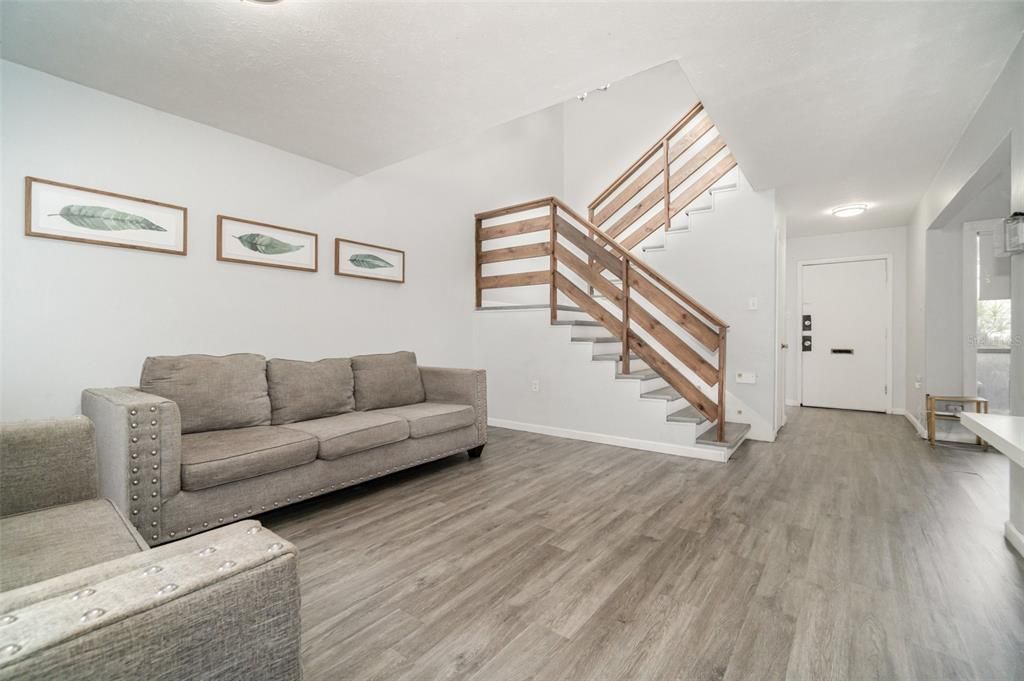 For Sale: $145,000 (3 beds, 2 baths, 1509 Square Feet)