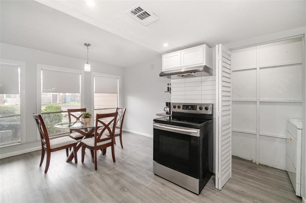 For Sale: $145,000 (3 beds, 2 baths, 1509 Square Feet)