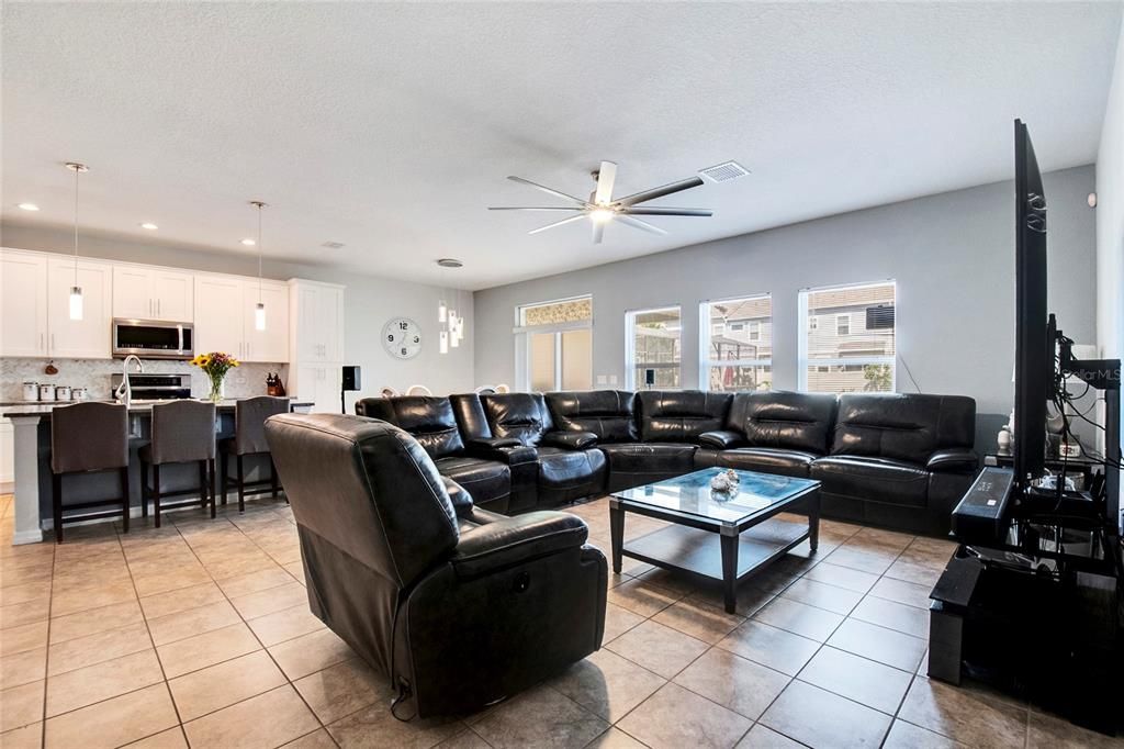 待售: $509,900 (5 贝兹, 4 浴室, 3141 平方英尺)