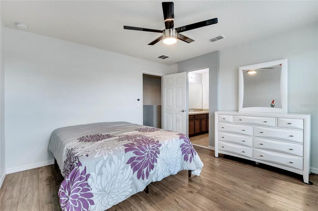 待售: $509,900 (5 贝兹, 4 浴室, 3141 平方英尺)