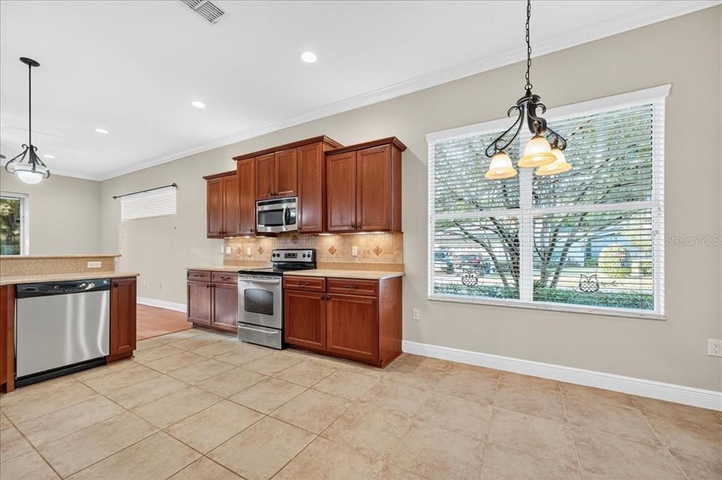 For Sale: $398,000 (4 beds, 2 baths, 2174 Square Feet)