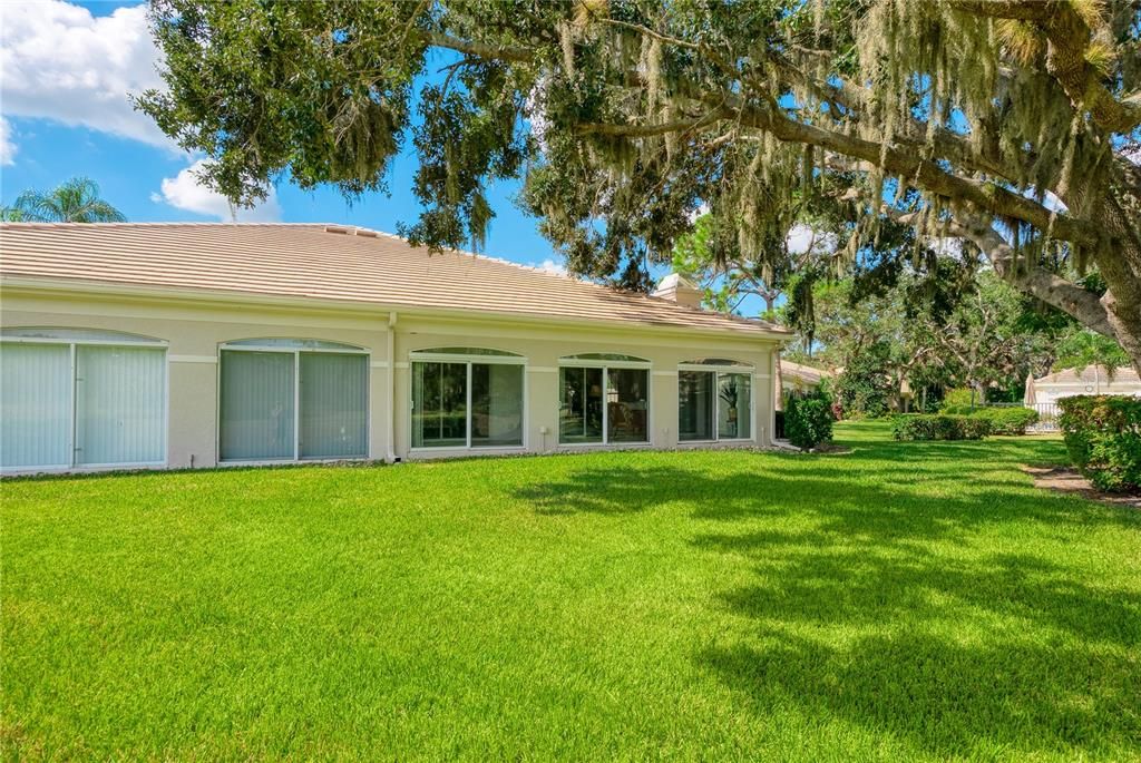 Active With Contract: $425,000 (3 beds, 2 baths, 1628 Square Feet)