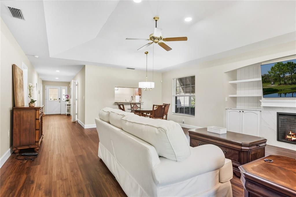 Active With Contract: $425,000 (3 beds, 2 baths, 1628 Square Feet)